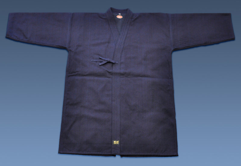 #135 吸汗速乾 メッシュ裏地付剣道着（紺）