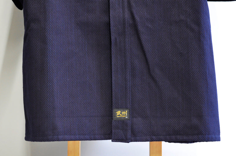 #135 吸汗速乾 メッシュ裏地付剣道着（紺）